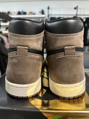 Jordan 1 Retro High OG Palomino - Pre-Owned Size 9