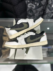 Jordan 1 Retro Low OG SP Travis Scott Olive (W) - Lightly Pre-Owned Size 9.5M/11W
