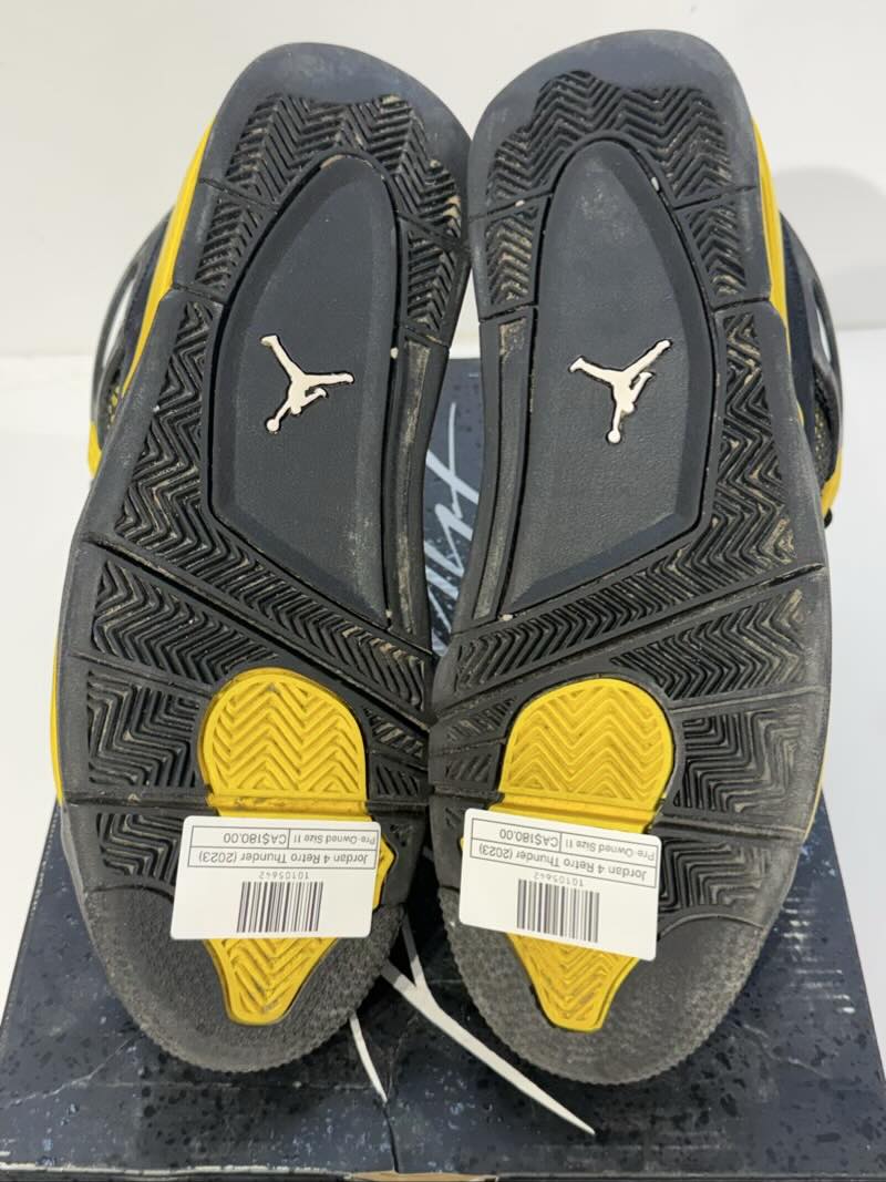 Jordan 4 Retro Thunder (2023) - Pre-Owned Size 11