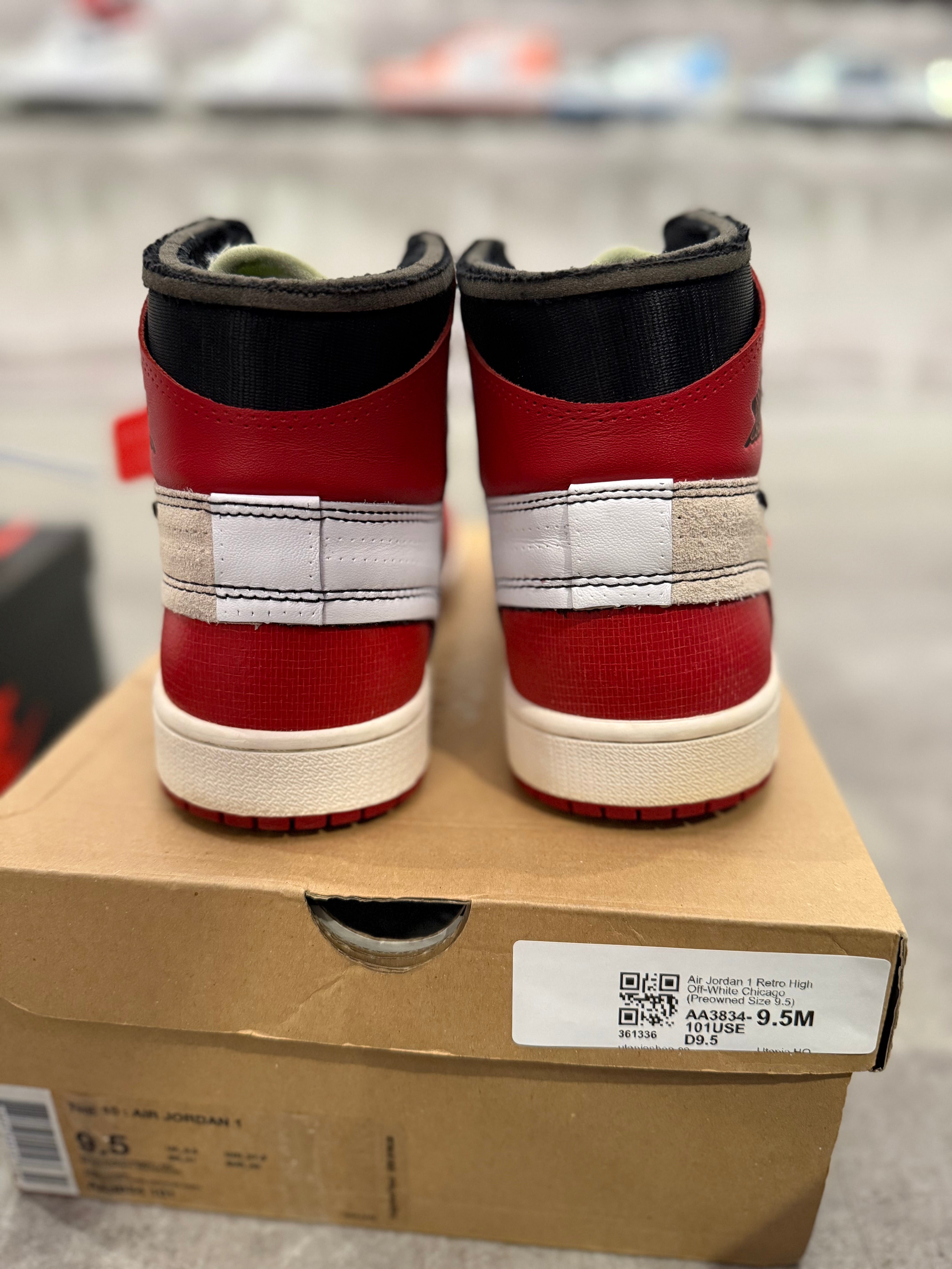 Air Jordan 1 Retro High Off-White Chicago (Preowned Size 9.5)