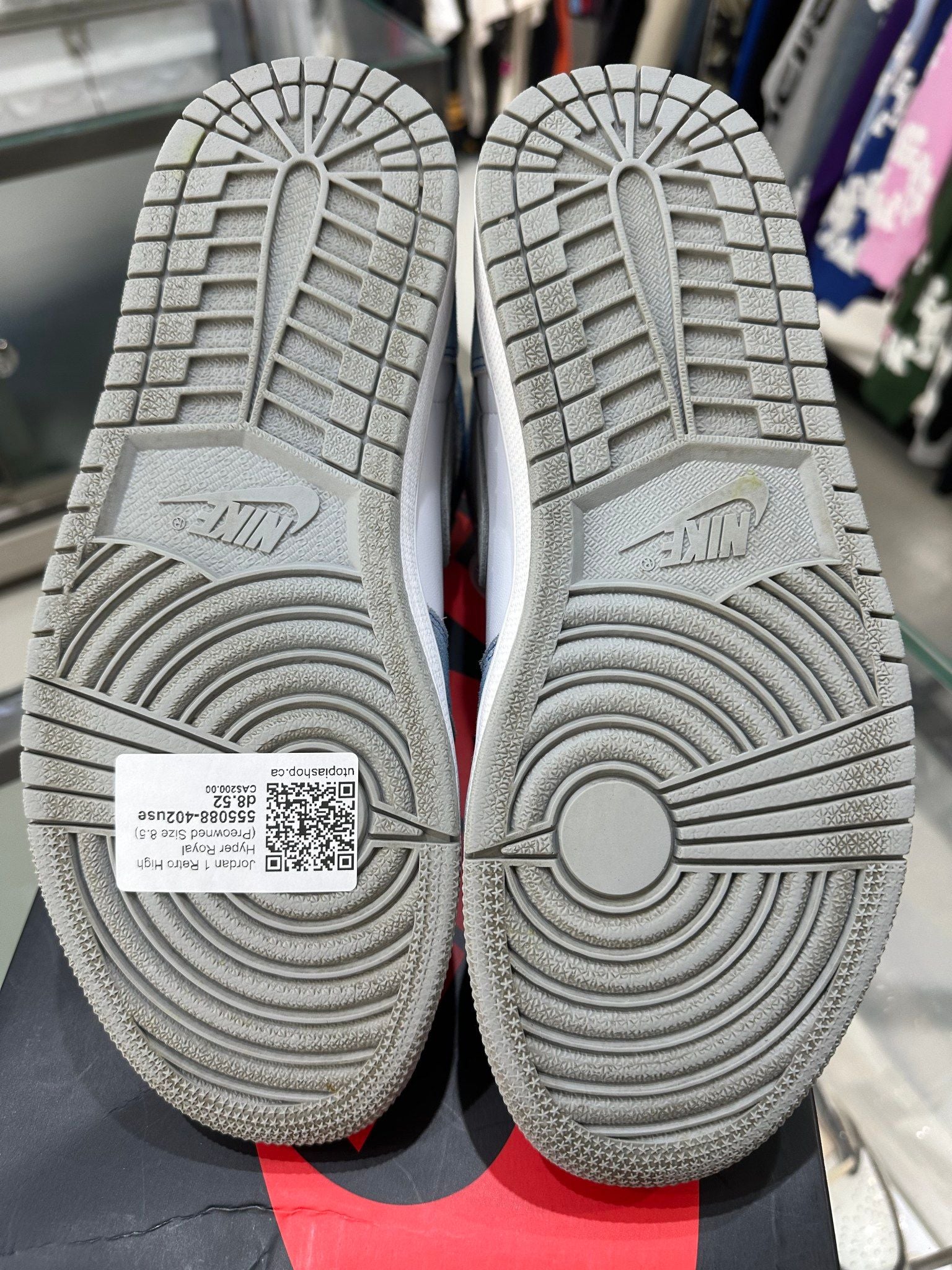 Jordan 1 Retro High Hyper Royal - Pre-Owned Size 8.5