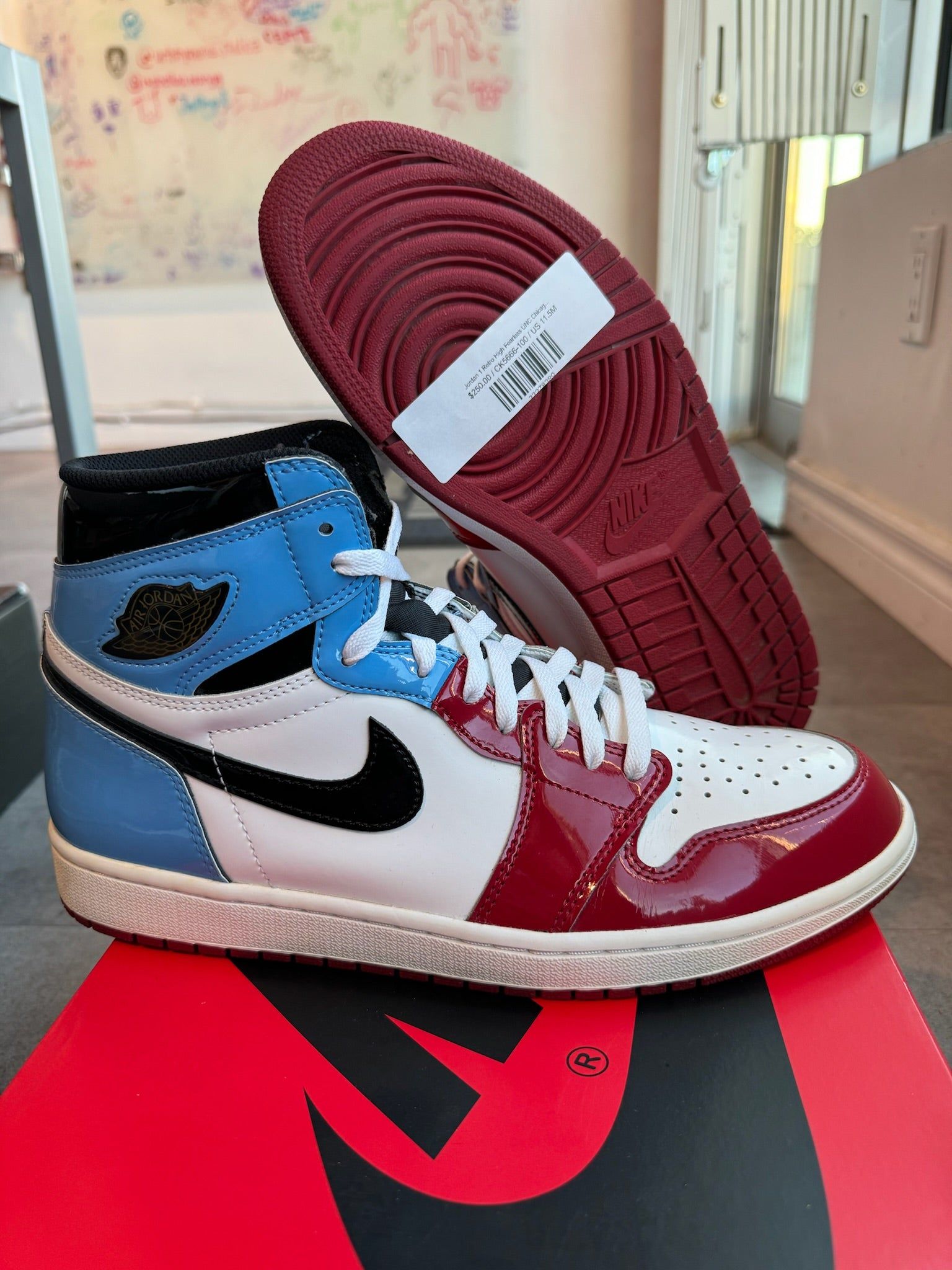 Jordan 1 Retro High Fearless UNC Chicago - Pre-Owned Size 11.5