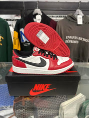 Jordan 1 Retro Low OG Chicago (2025) - Lightly Pre-Owned Size 8.5M