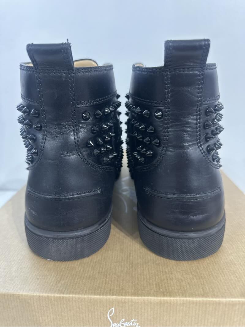 Christian Louboutin Louis Flat Calf Spikes Black - Pre-Owned Size 12