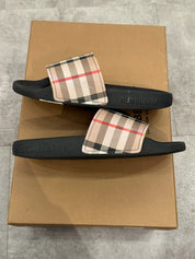 Burberry Kids Mini Farley Vintage Check Slides (Preowned Size 31/2y) - Pre-Owned