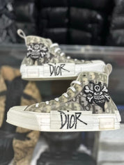 Dior B23 High DIor Oblique Shawn Bee Embroidery Patch - Pre-Owned Size 38 (No Original Box)