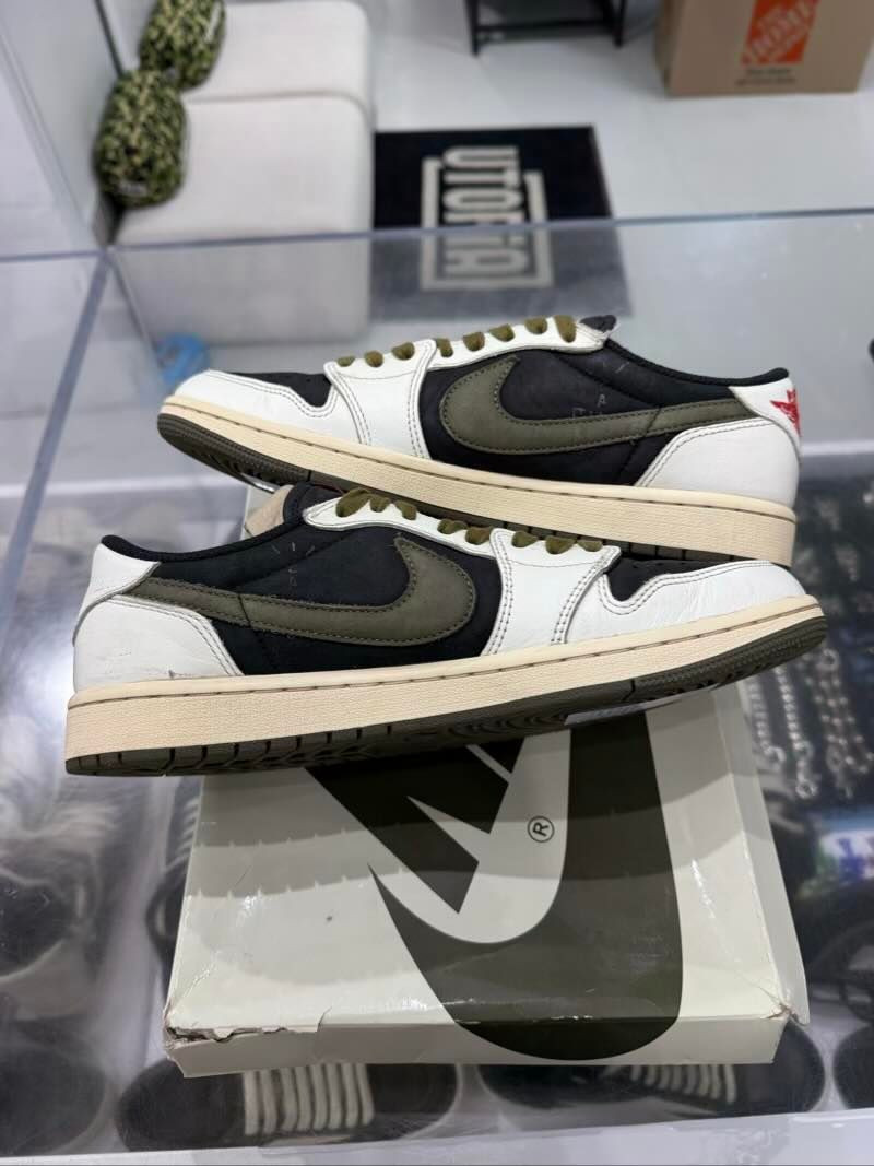 Jordan 1 Retro Low OG SP Travis Scott Olive (W) - Pre-Owned Size 10.5W