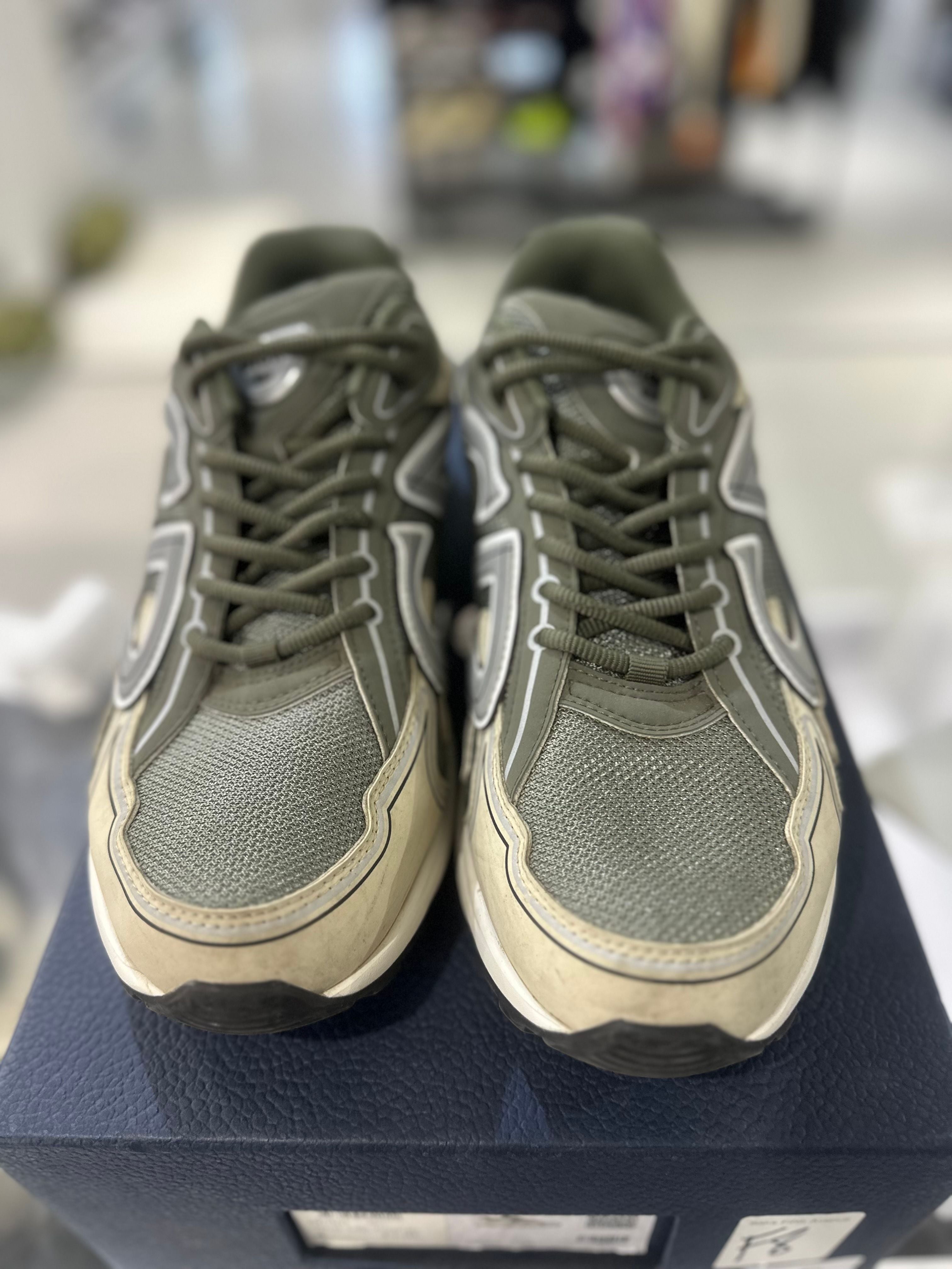 Dior B30 Olive - Pre-Owned Size EU46/US12