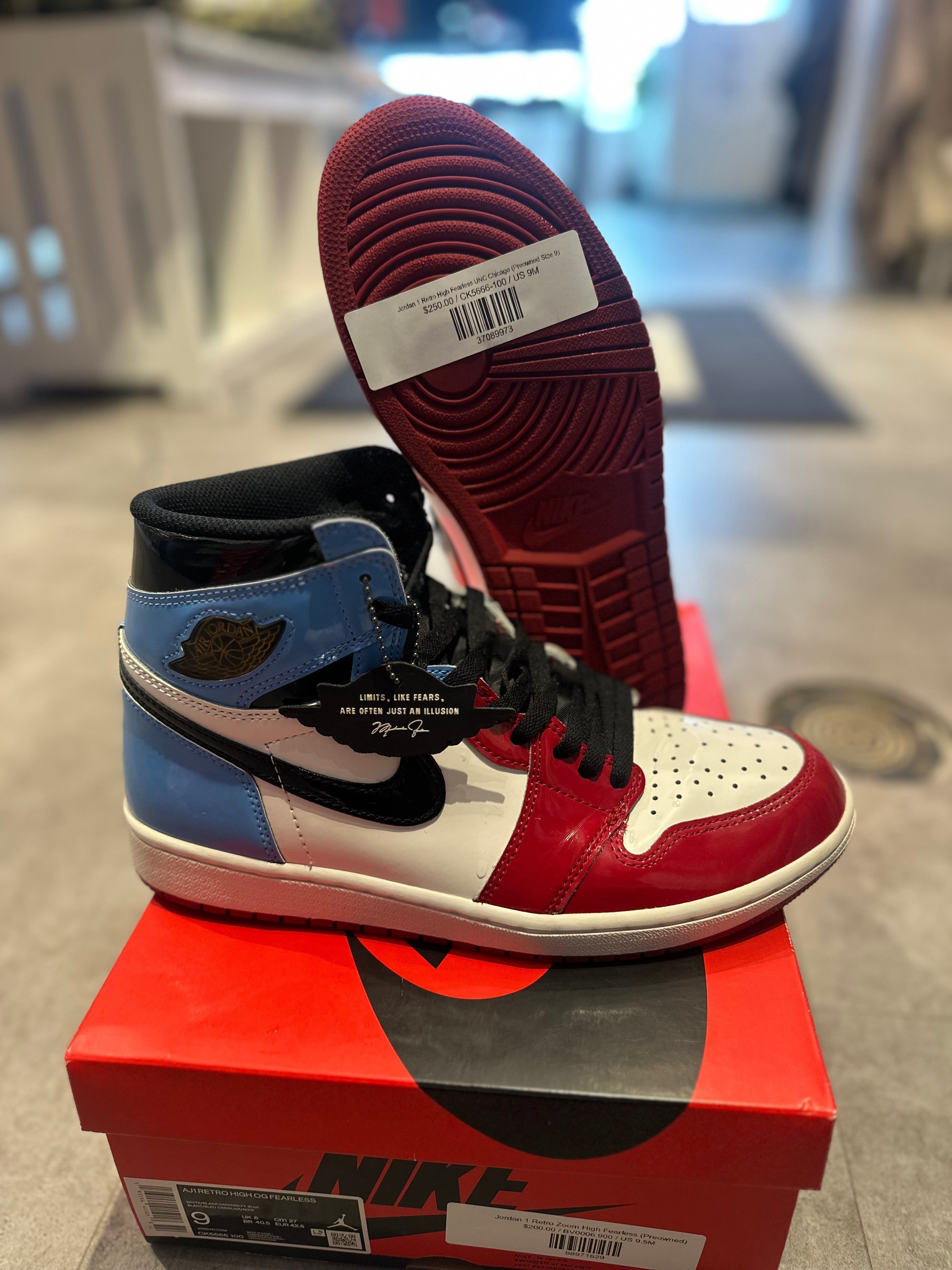 Jordan 1 Retro High Fearless UNC Chicago - Pre-Owned Size 9