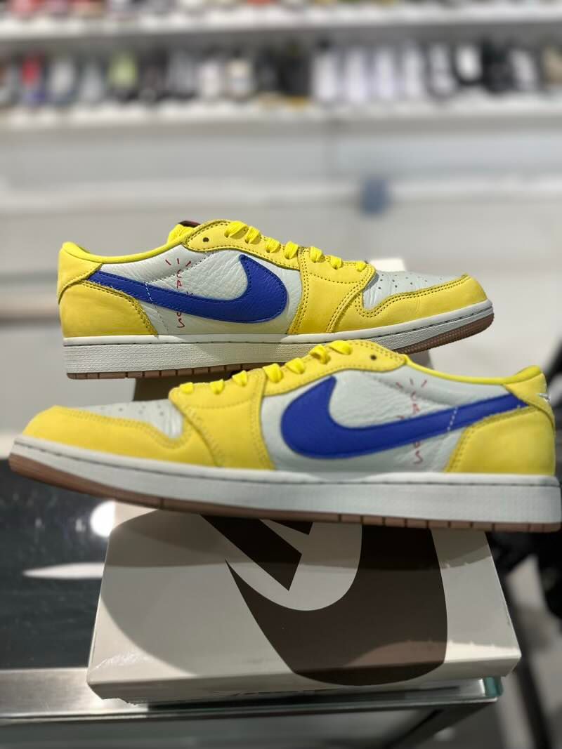 Jordan 1 Retro Low OG SP Travis Scott Canary - Pre-Owned Size 11M/12.5W