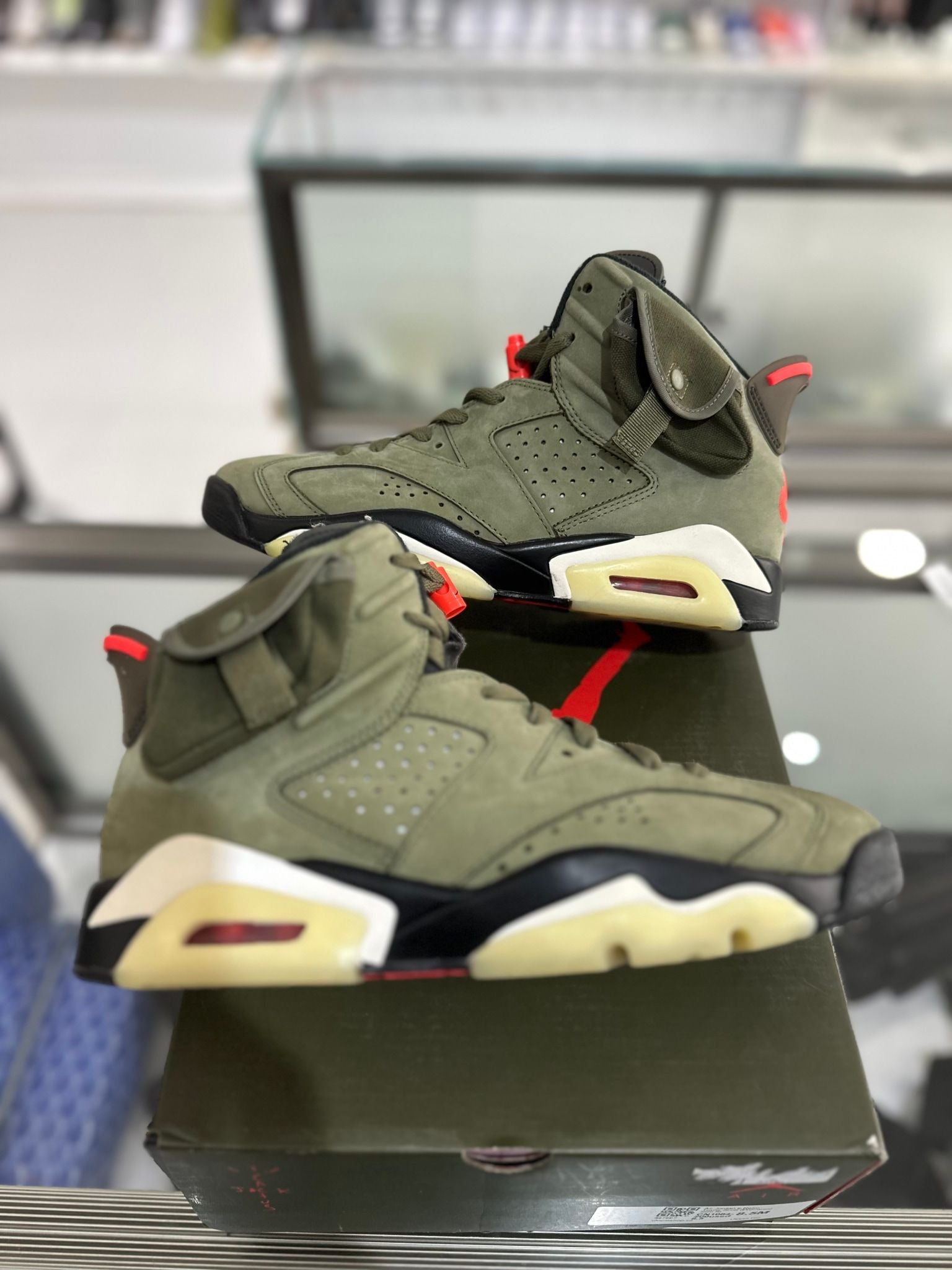Air Jordan 6 Retro Travis Scott (Preowned Size 8.5) - Pre-Owned