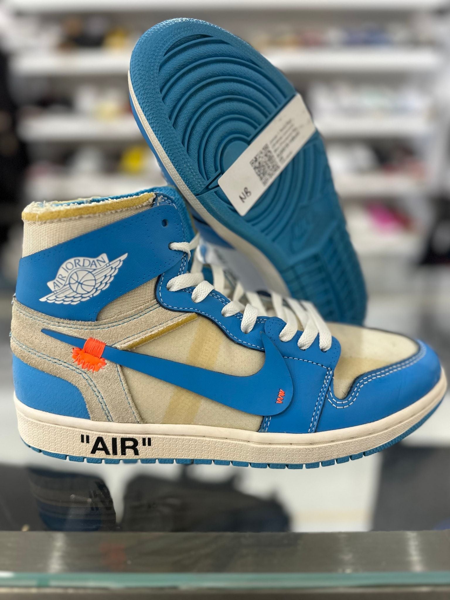 Jordan 1 Retro High Off-White University Blue - Pre-Owned Size 9