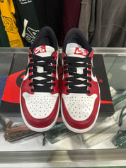 Jordan 1 Retro Low OG Chicago (2025) - Lightly Pre-Owned Size 8.5M