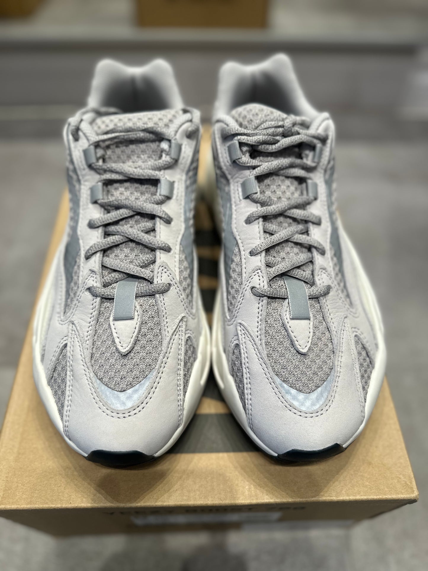 Adidas Yeezy Boost 700 V2 Static (Preowned)