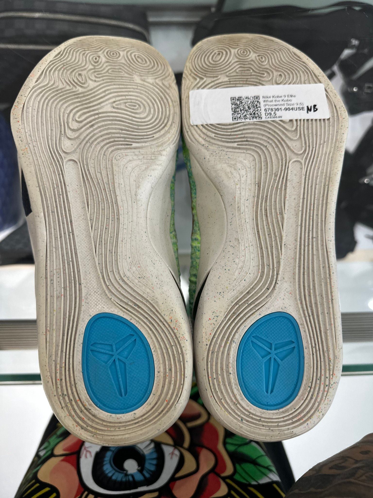 Nike Kobe 9 Elite What the Kobe - Pre-Owned Size 9.5 (No original box)