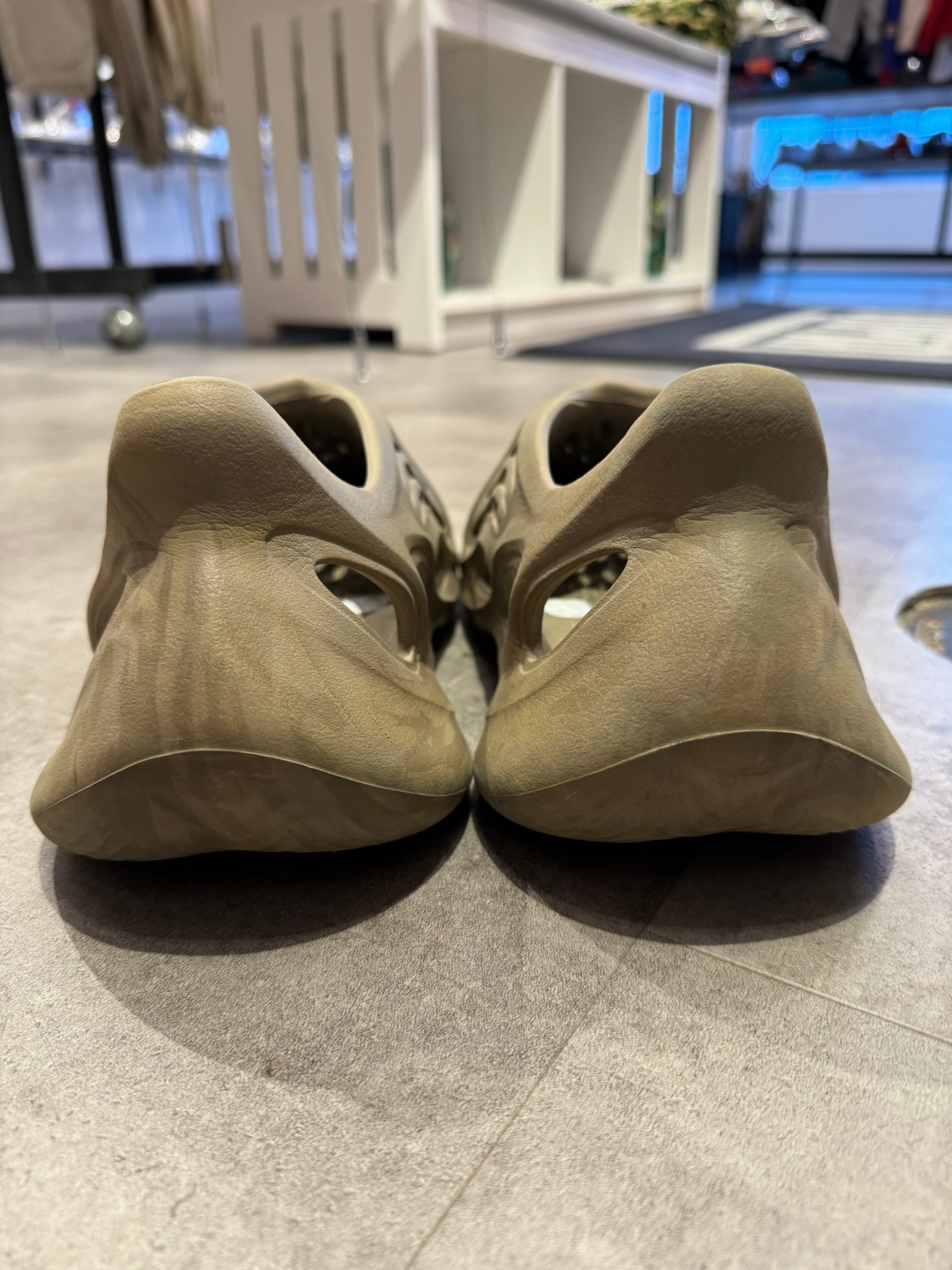 Adidas Yeezy Foam RNNR Stone Sage - Pre-Owned Size 10