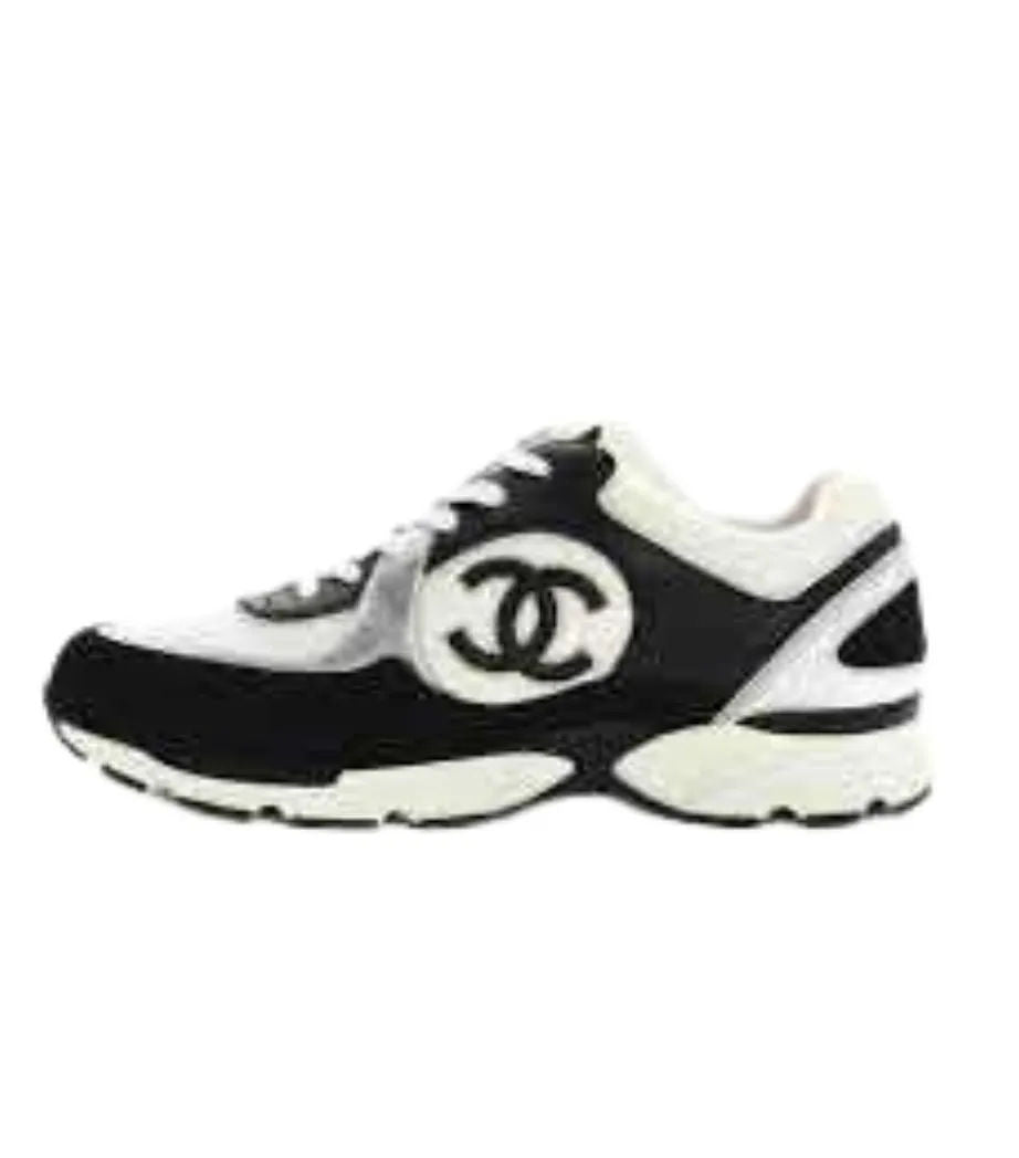 Chanel Logo Sneaker Black White - Pre-Owned Size 11 (No original box)