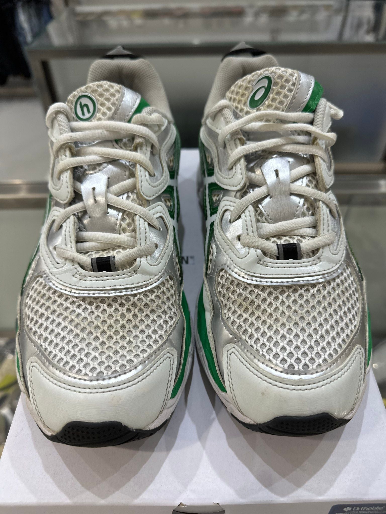 ASICS Gel-NYC Hidden NY (Preowned Size 9) - Pre-Owned