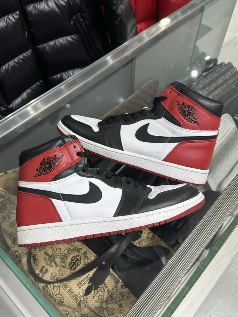 Jordan 1 Retro High OG Black Toe (2016) - Pre-Owned Size 10 (No original box)