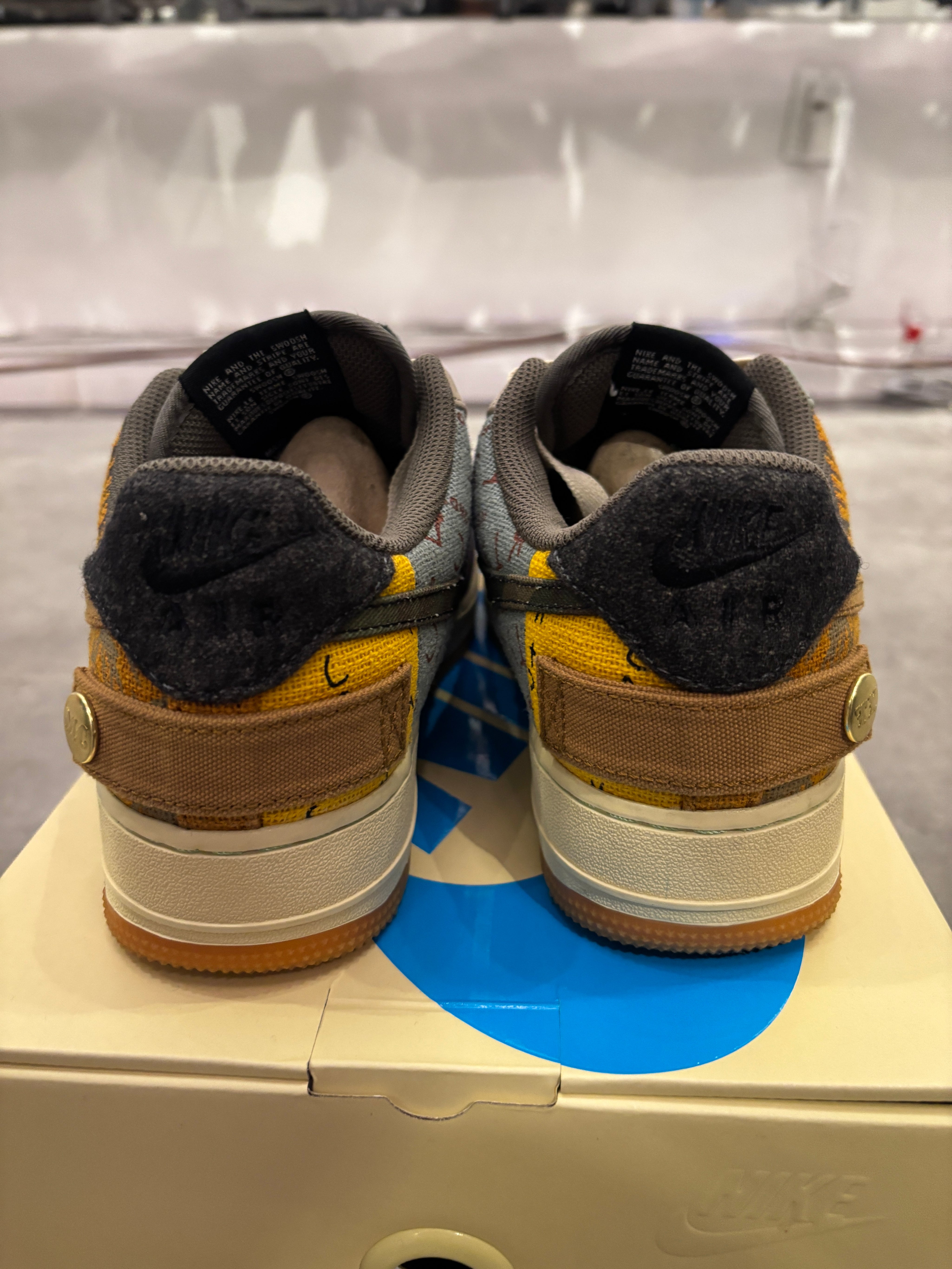 Nike Air Force 1 Low Travis Scott Cactus Jack (Preowned Size 8)