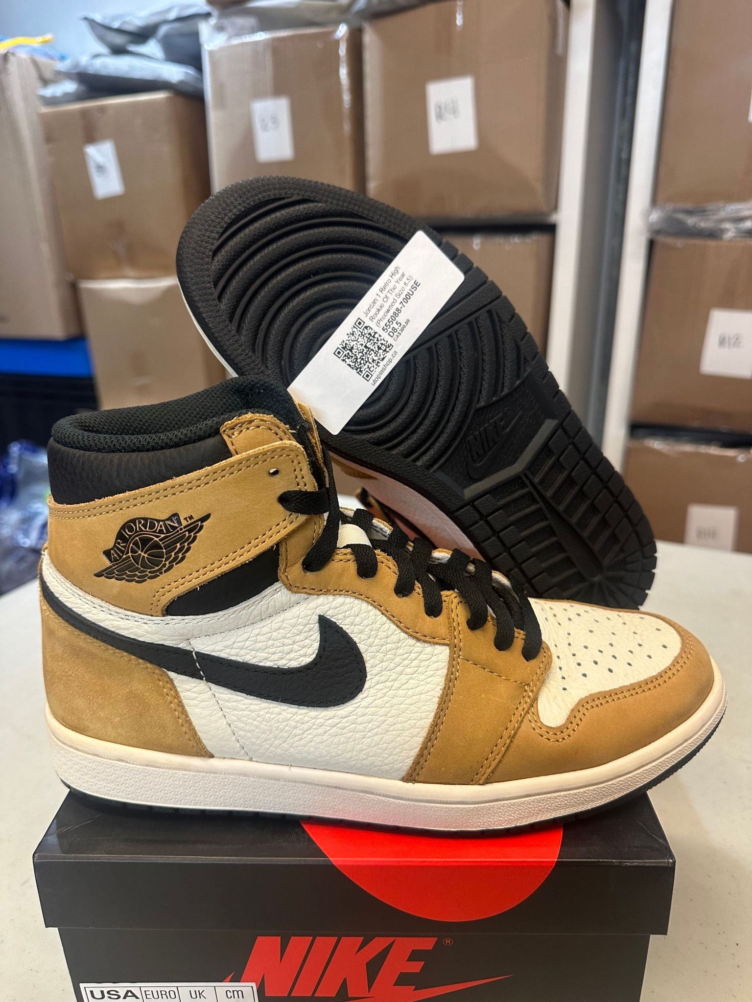 Jordan 1 Retro High Rookie Of The Year - Pre-Owned Size 8.5