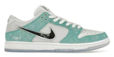 Nike SB Dunk Low April Skateboards - Pre-Owned Size 8.5 (No original box)