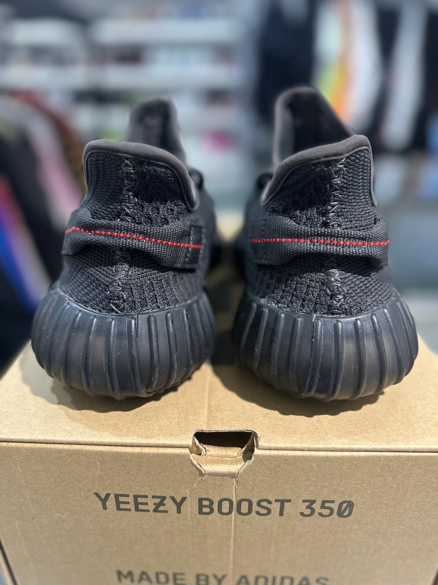adidas Yeezy Boost 350 V2 Black (Non-Reflective) - Pre-Owned Size 9.5