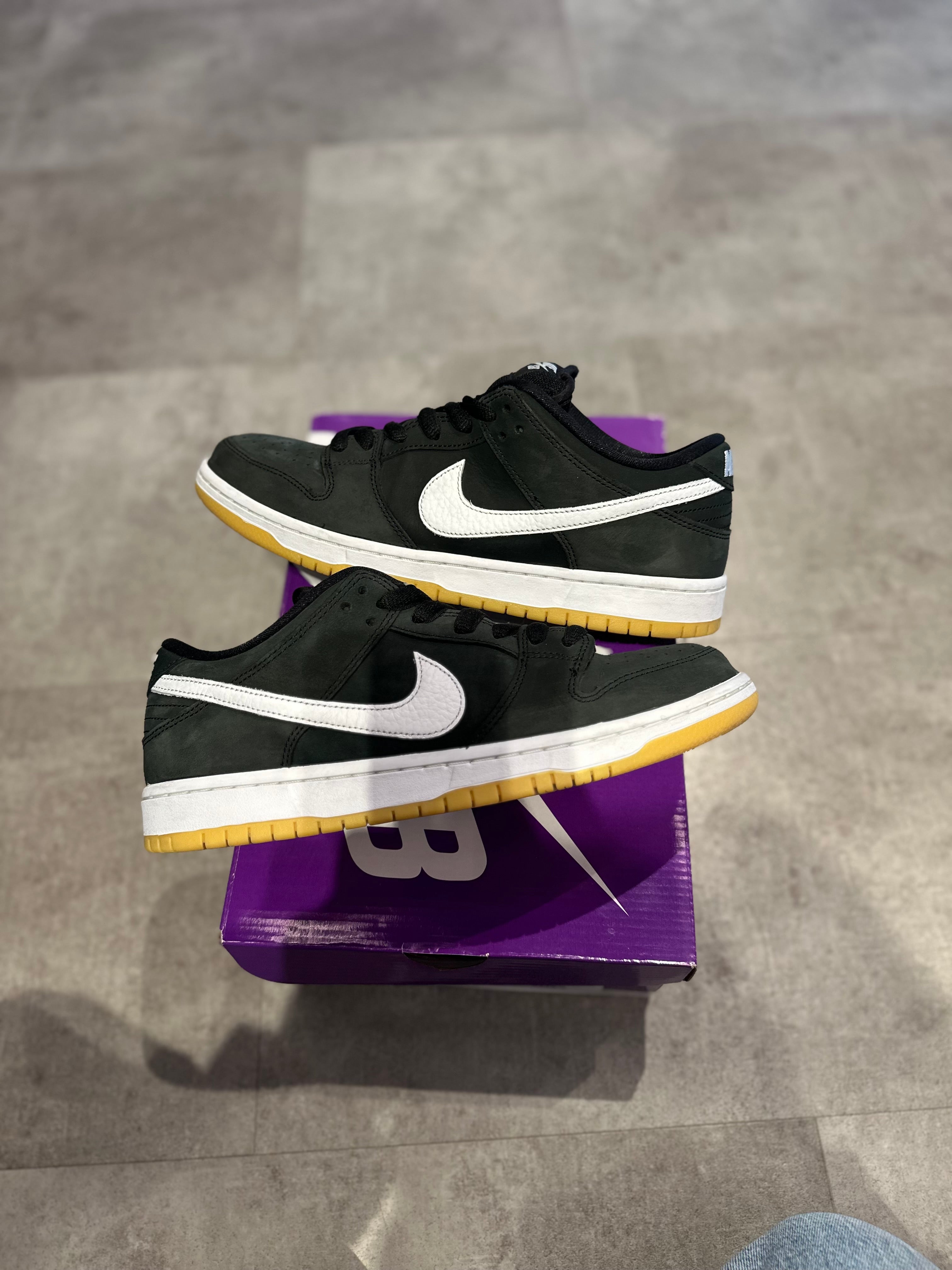 Nike SB Dunk Low Pro Black Gum (Preowned)