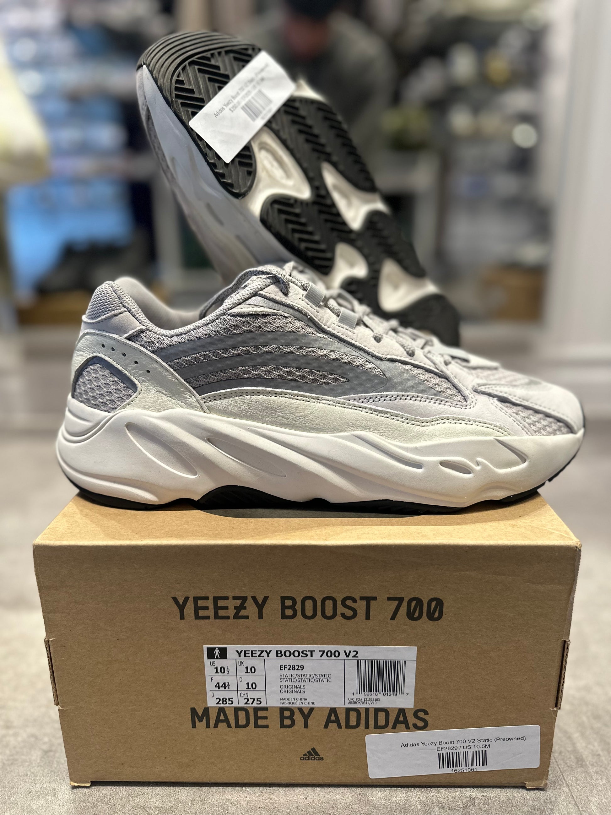 Adidas Yeezy Boost 700 V2 Static (Preowned) – Utopia Shop