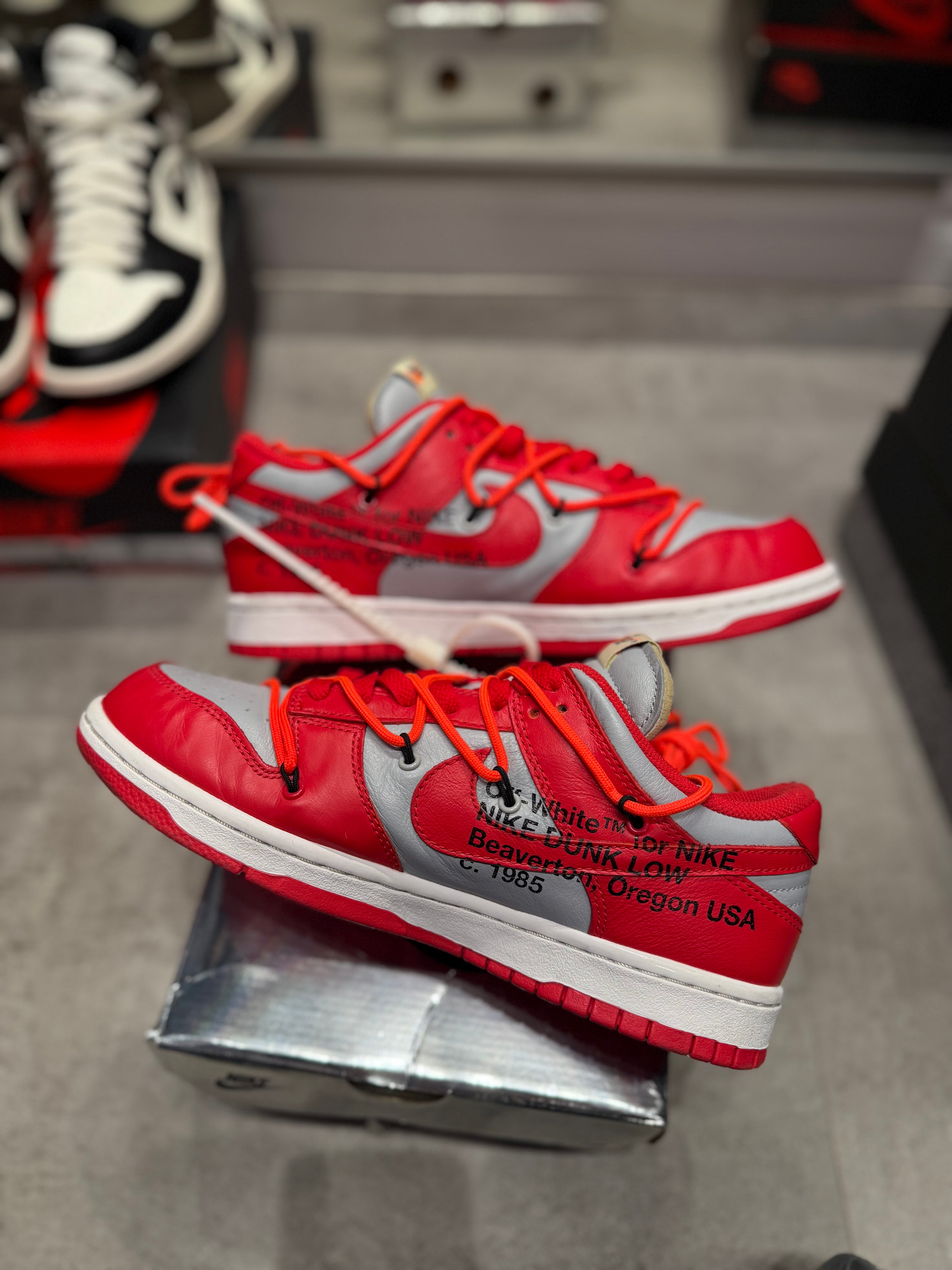 Nike Dunk Low Off-White University Red (Preowned Size 8)