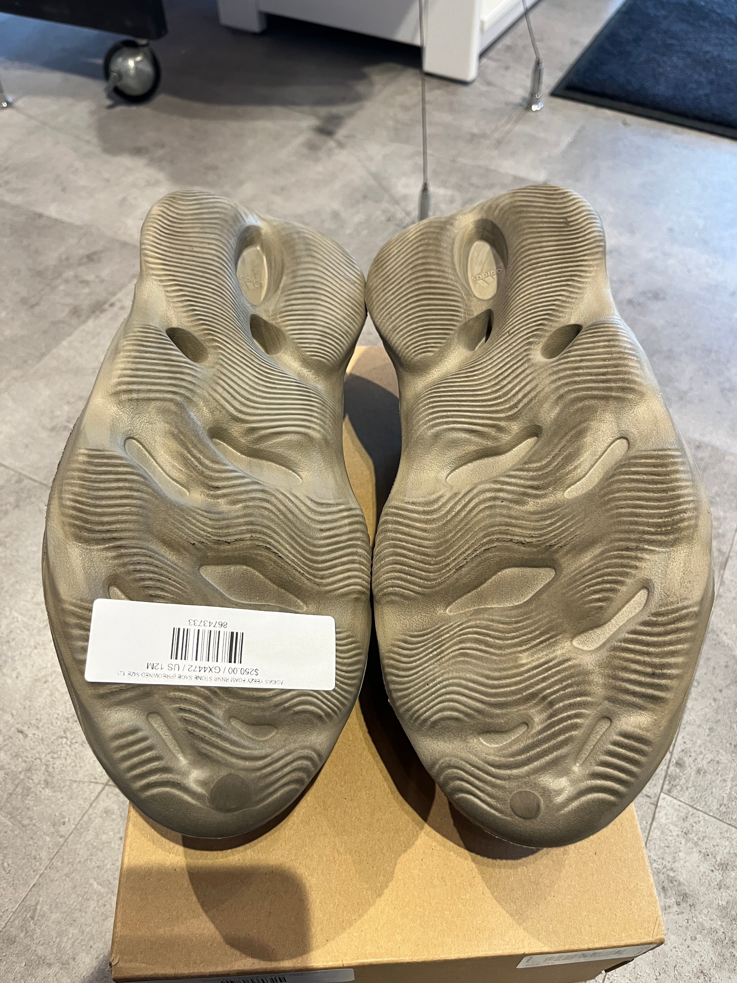 Adidas Yeezy Foam RNNR Stone Sage (Preowned Size 12) – Utopia Shop