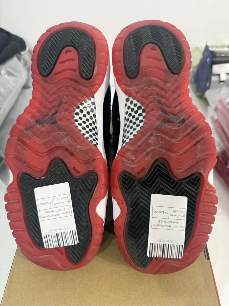 Jordan 11 Retro Playoffs Bred (2019) (GS) - Pre-Owned Size 6.5Y