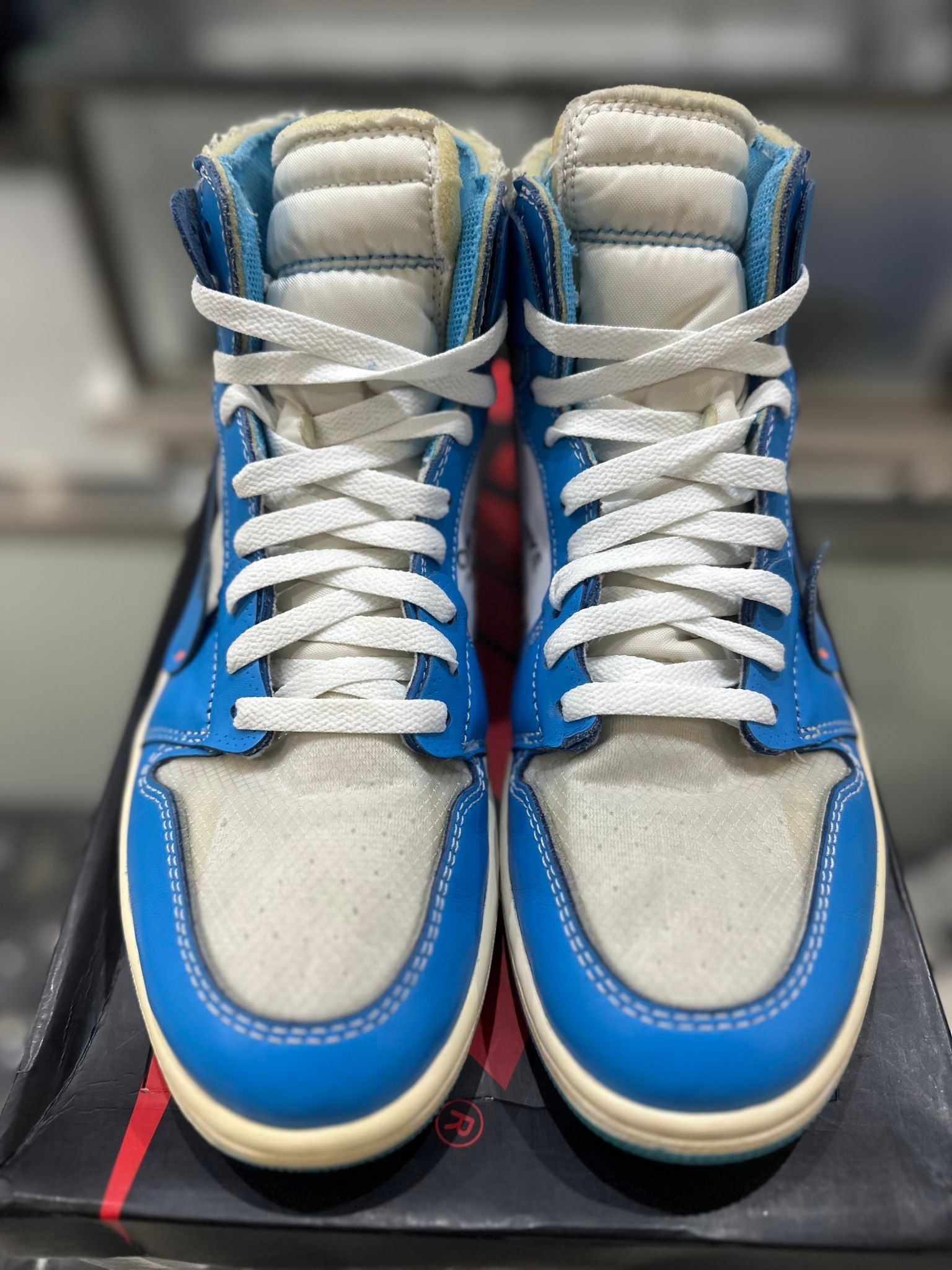 Jordan 1 Retro High Off-White University Blue - Pre-Owned Size 9.5