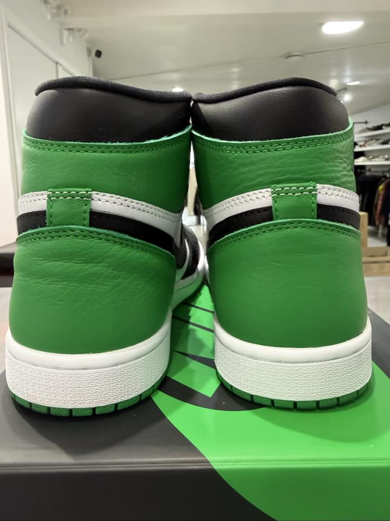 Jordan 1 Retro High Lucky Green - Pre-Owned Size 7.5