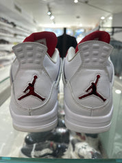 Jordan 4 Retro Metallic Red - Pre-Owned Size 9 (No original box)