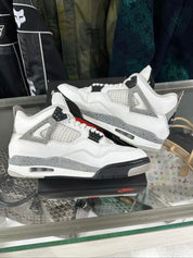 Jordan 4 Retro White Cement (2025) - Pre-Owned Size 9