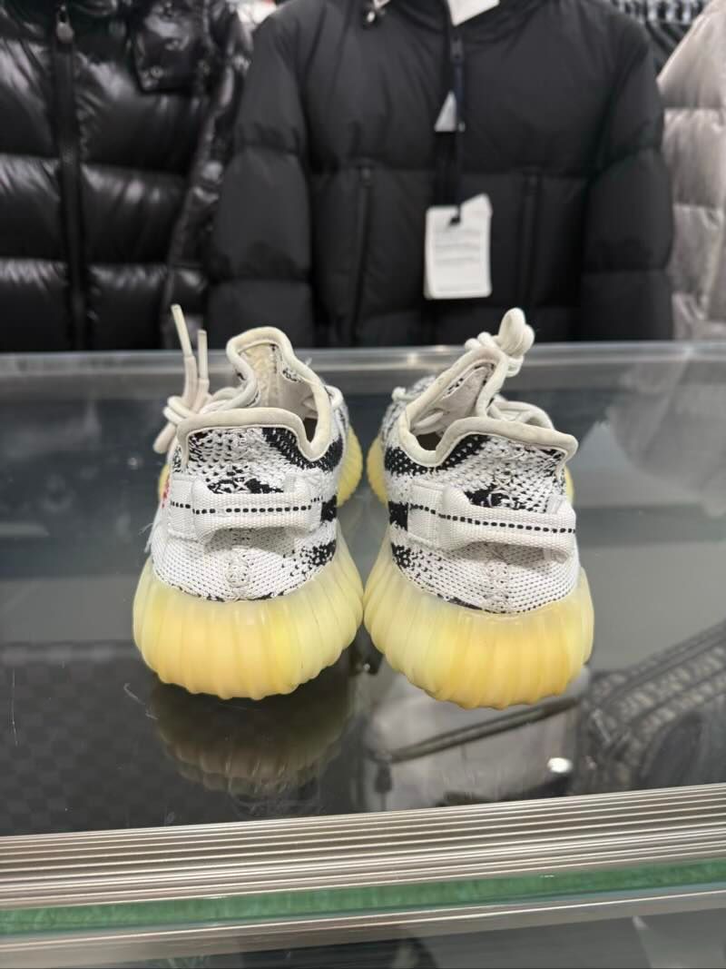 adidas Yeezy Boost 350 V2 Zebra - Pre-Owned Size 4M (No Original Box)