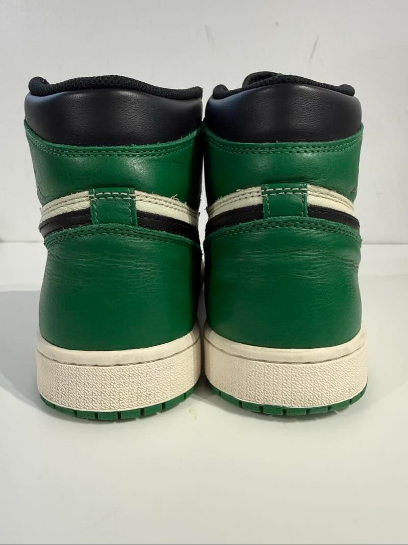 Jordan 1 Retro High Pine Green - Pre-Owned Size 9.5 (No original box)