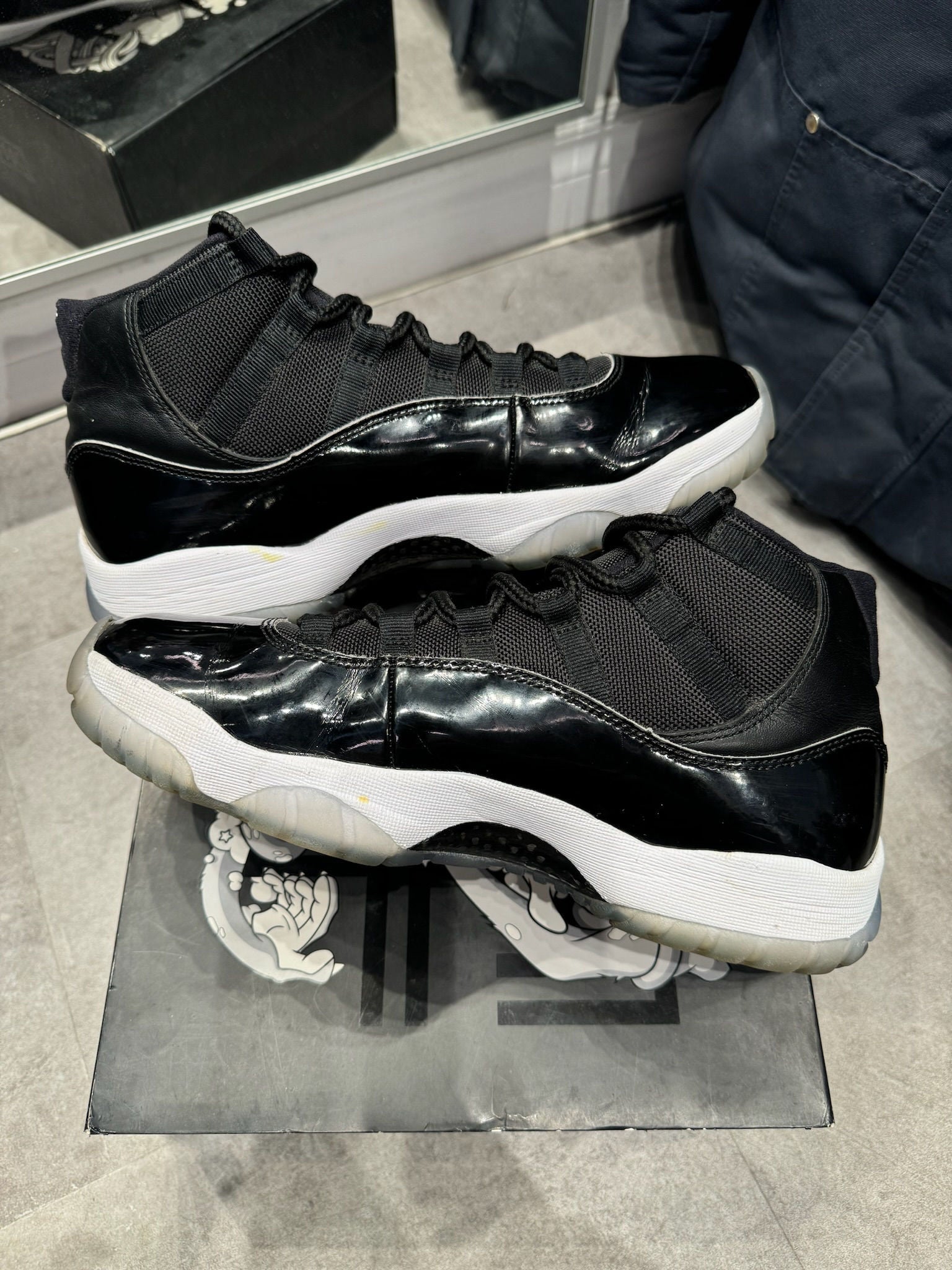 Jordan 11 Retro Space Jam (2016) - Pre-Owned Size 9.5