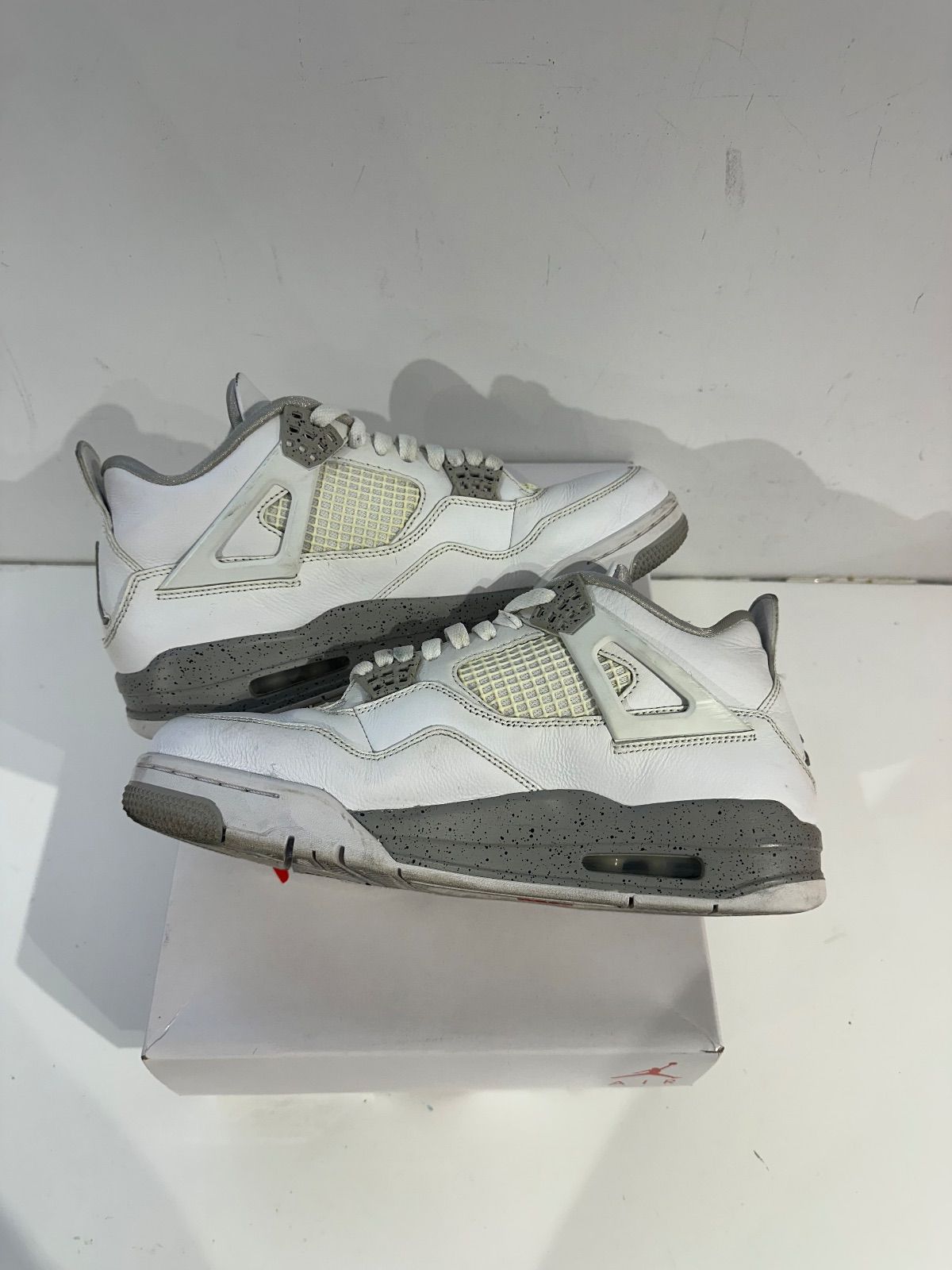 Jordan 4 Retro White Oreo (2021) - Pre-Owned Size 9
