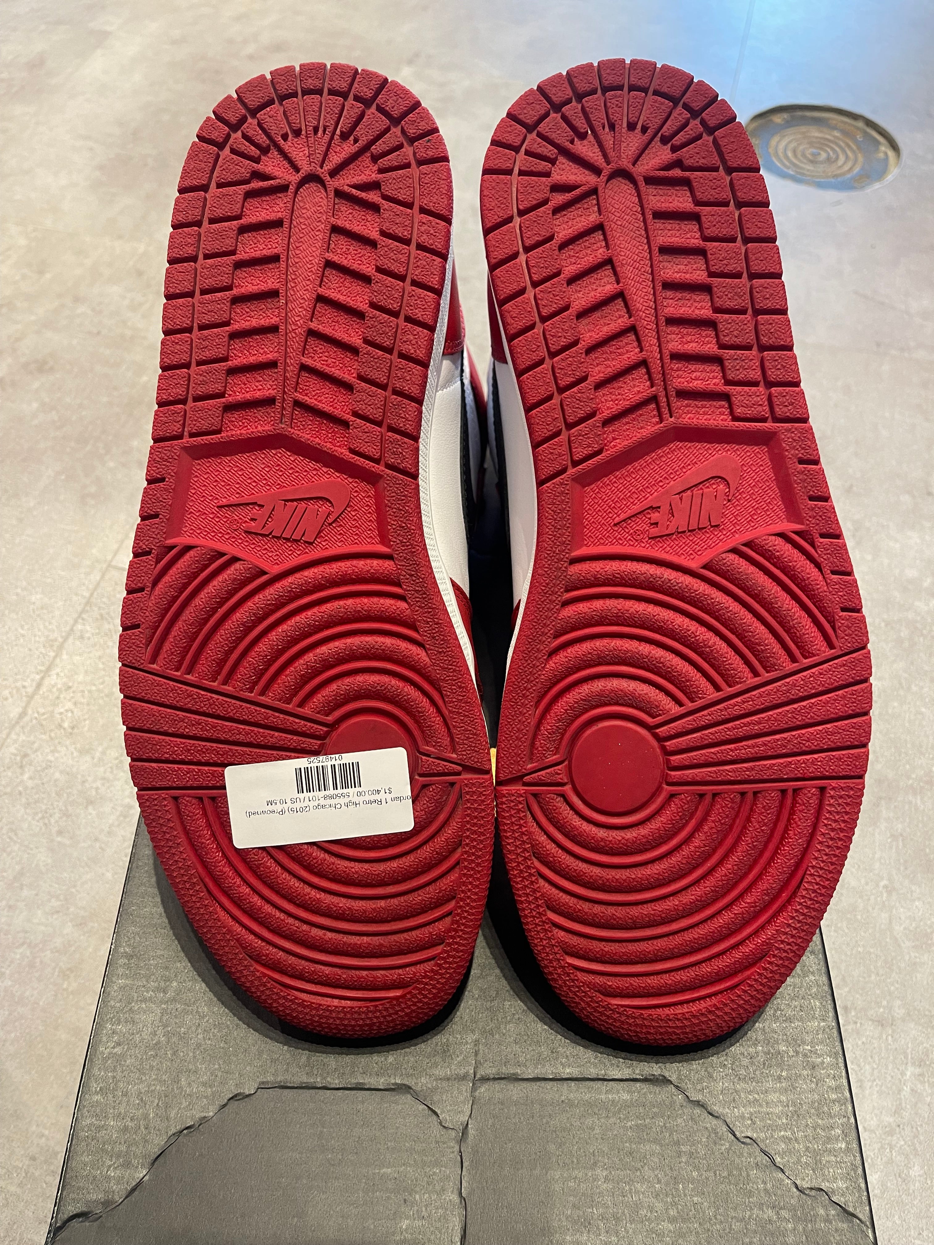 Jordan 1 Retro High Chicago (2015) - Pre-Owned Size 10.5
