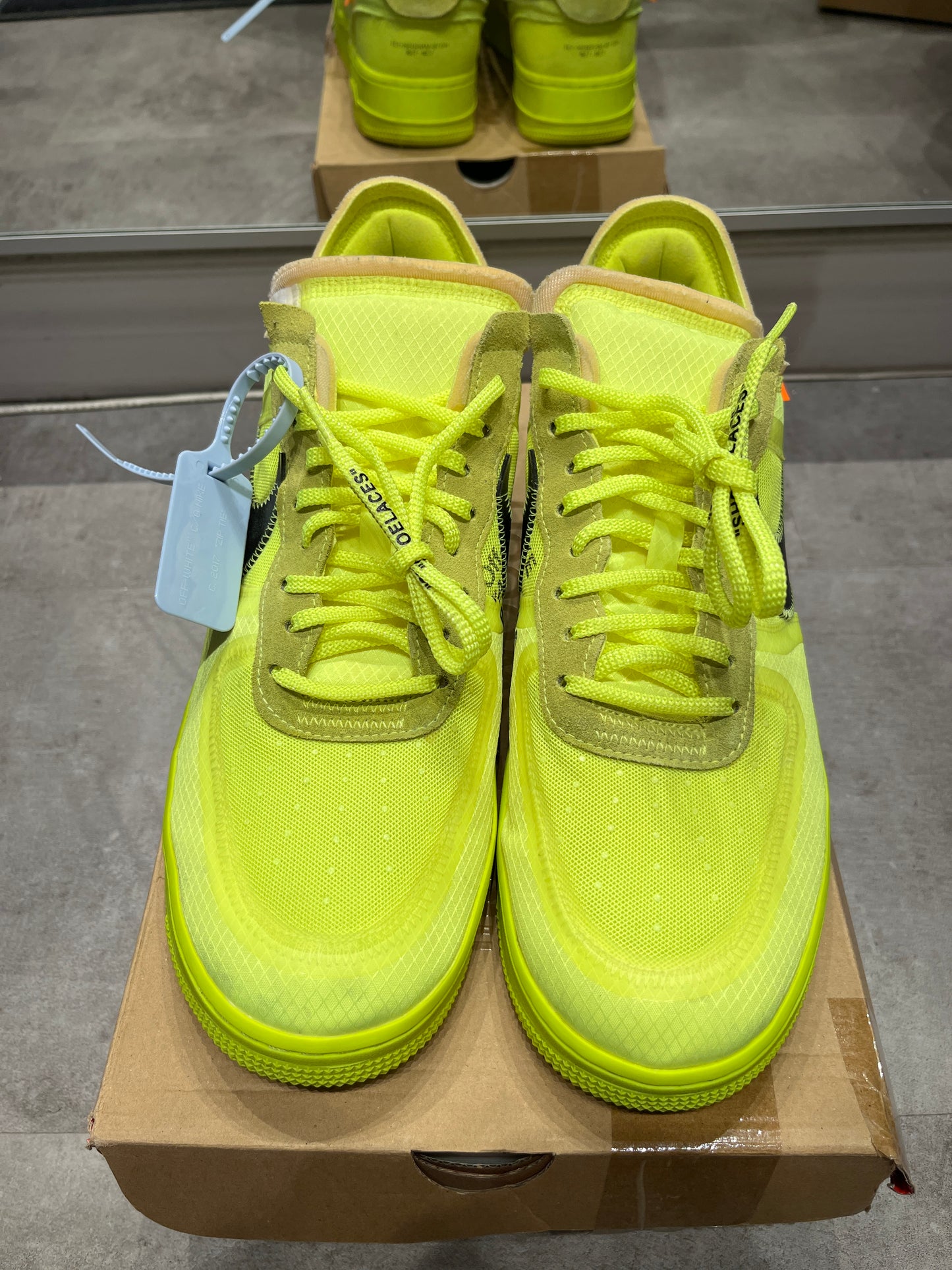Nike Air Force 1 Low Off-White Volt (Preowned)