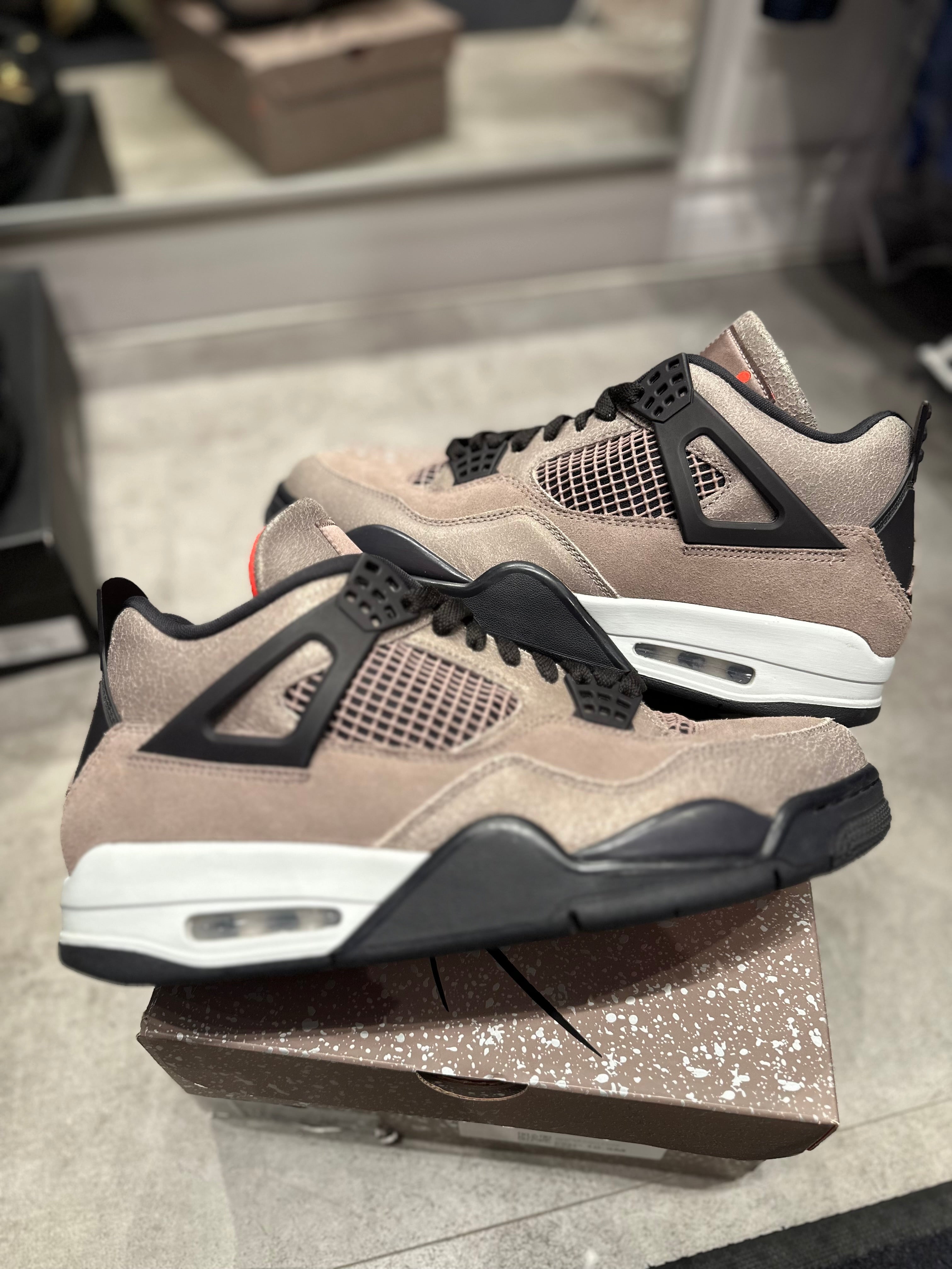 Jordan 4 Retro Taupe Haze (Preowned Size 10.5)