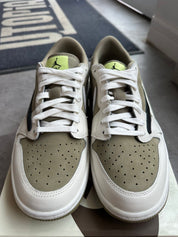 Jordan 1 Retro Low Golf Travis Scott Neutral Olive - Pre-Owned Size 10.5