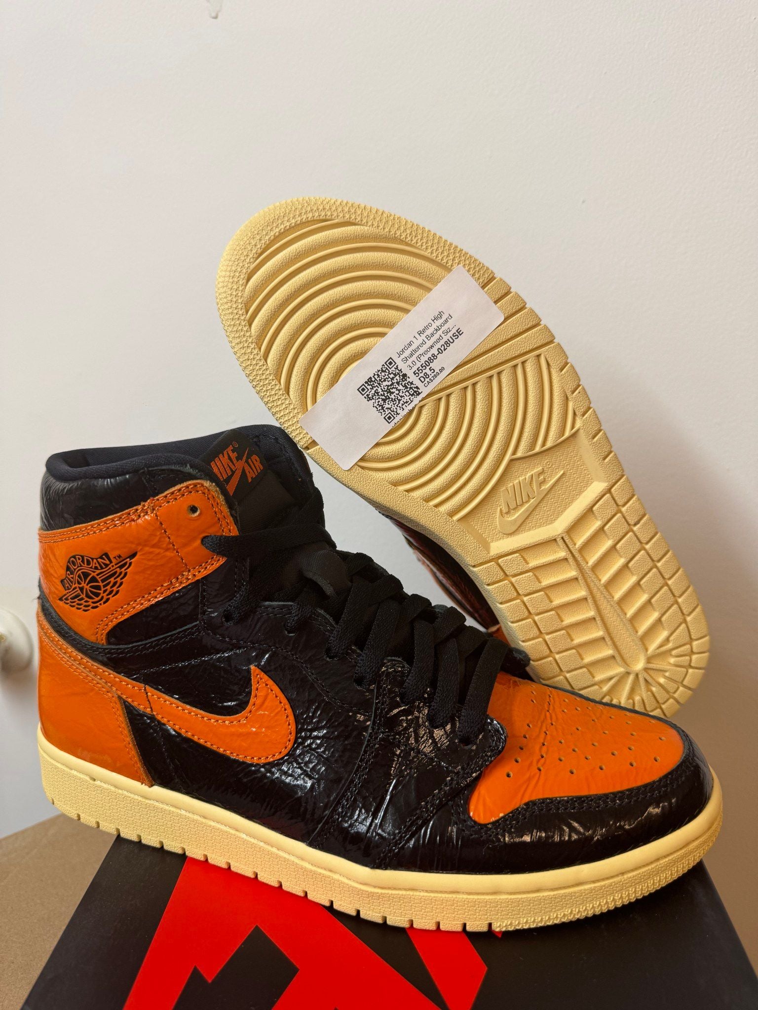 Jordan 1 Retro High Shattered Backboard 3.0 - Pre-Owned Size 8.5