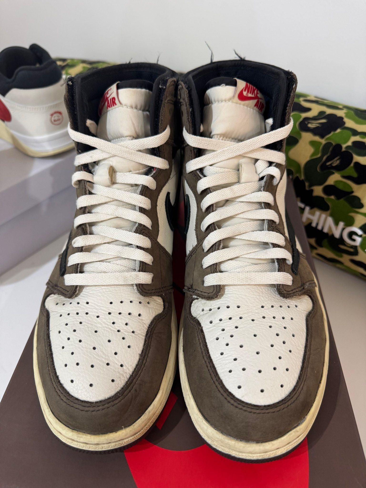 Jordan 1 Retro High OG SP Travis Scott Mocha - Pre-Owned Size 11