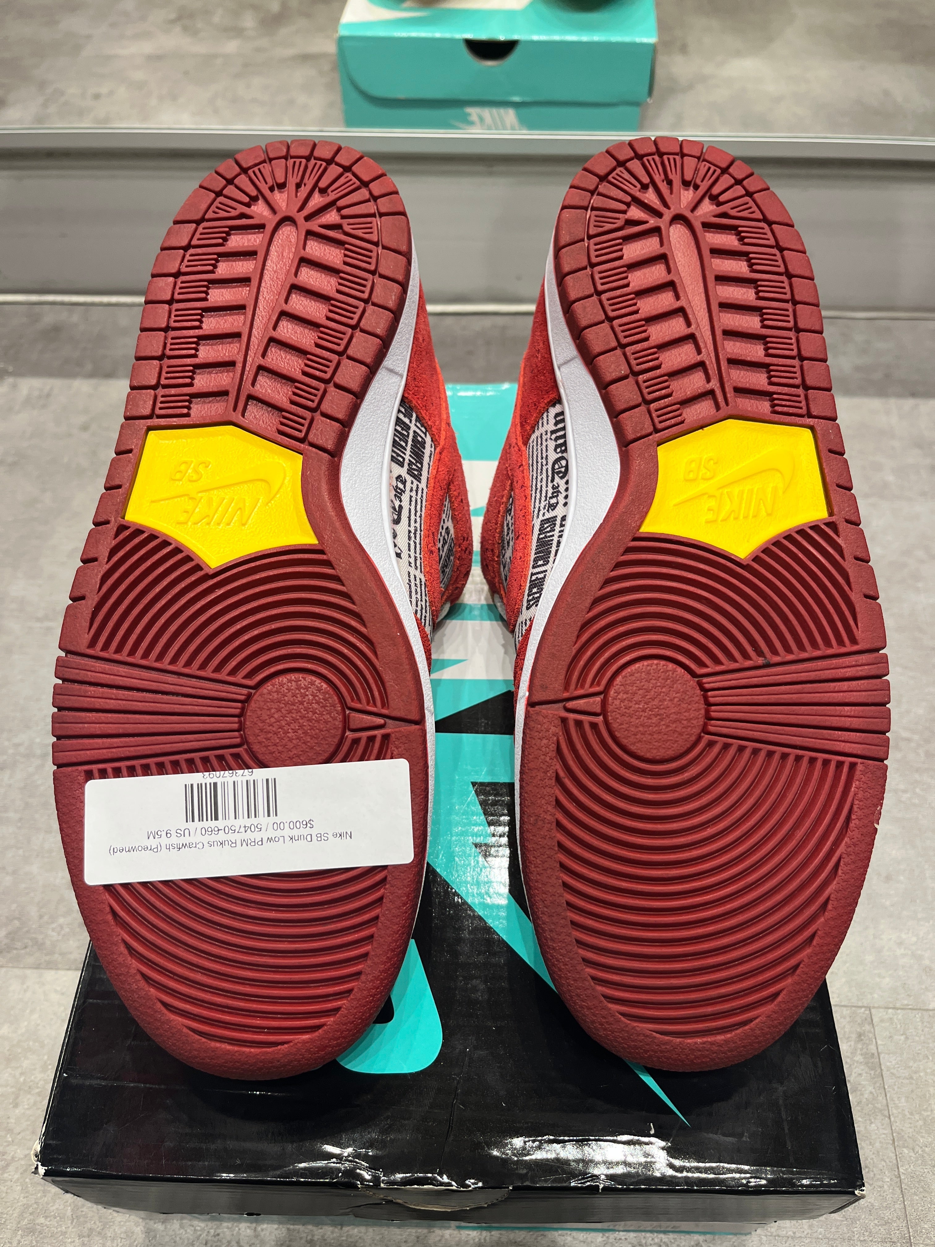 Nike SB Dunk Low PRM Rukus Crawfish - Pre-Owned Size 9.5