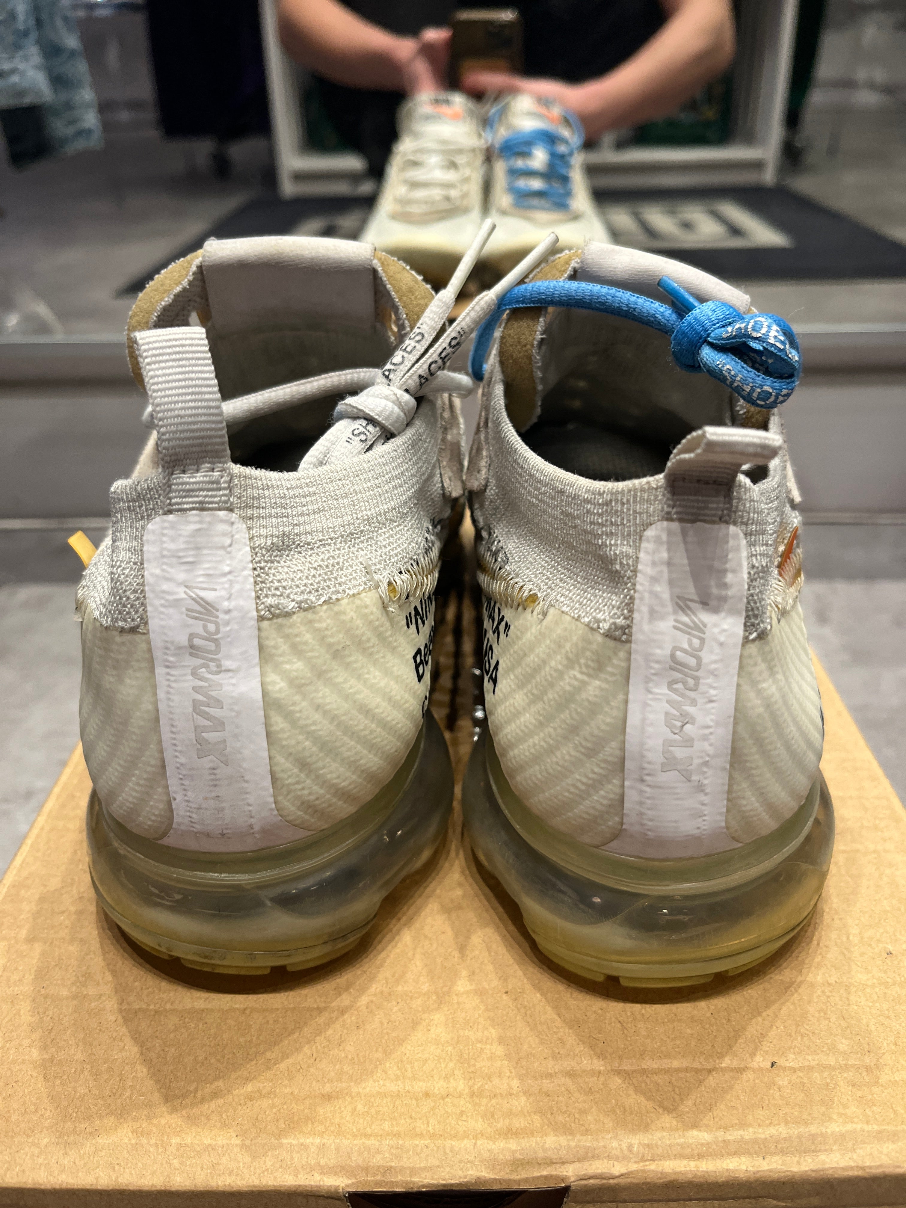 Nike Air VaporMax Off-White White - Pre-Owned Size 10