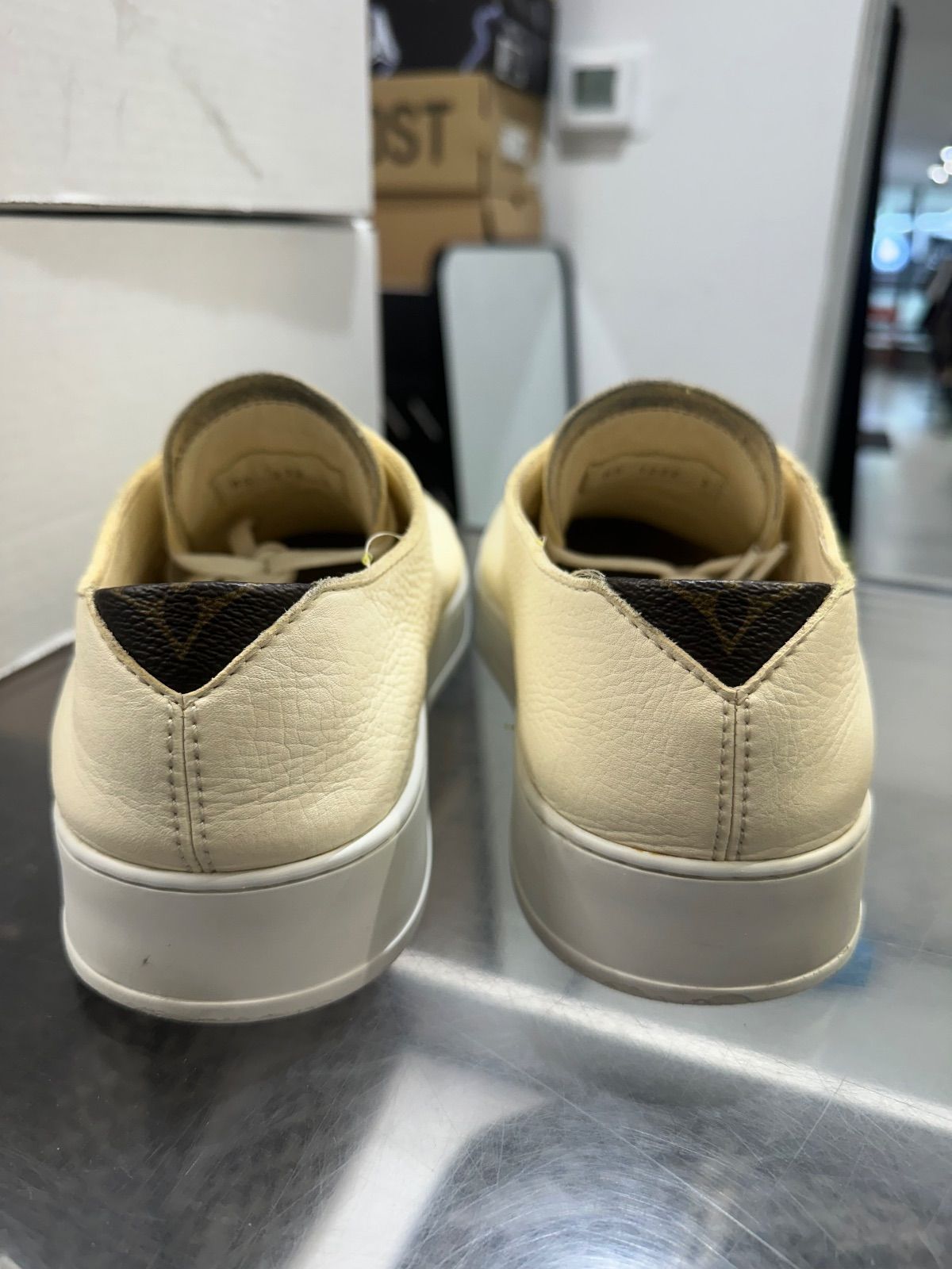 Louis Vuitton LV Resort Sneaker White - Lightly Used Size 10.5