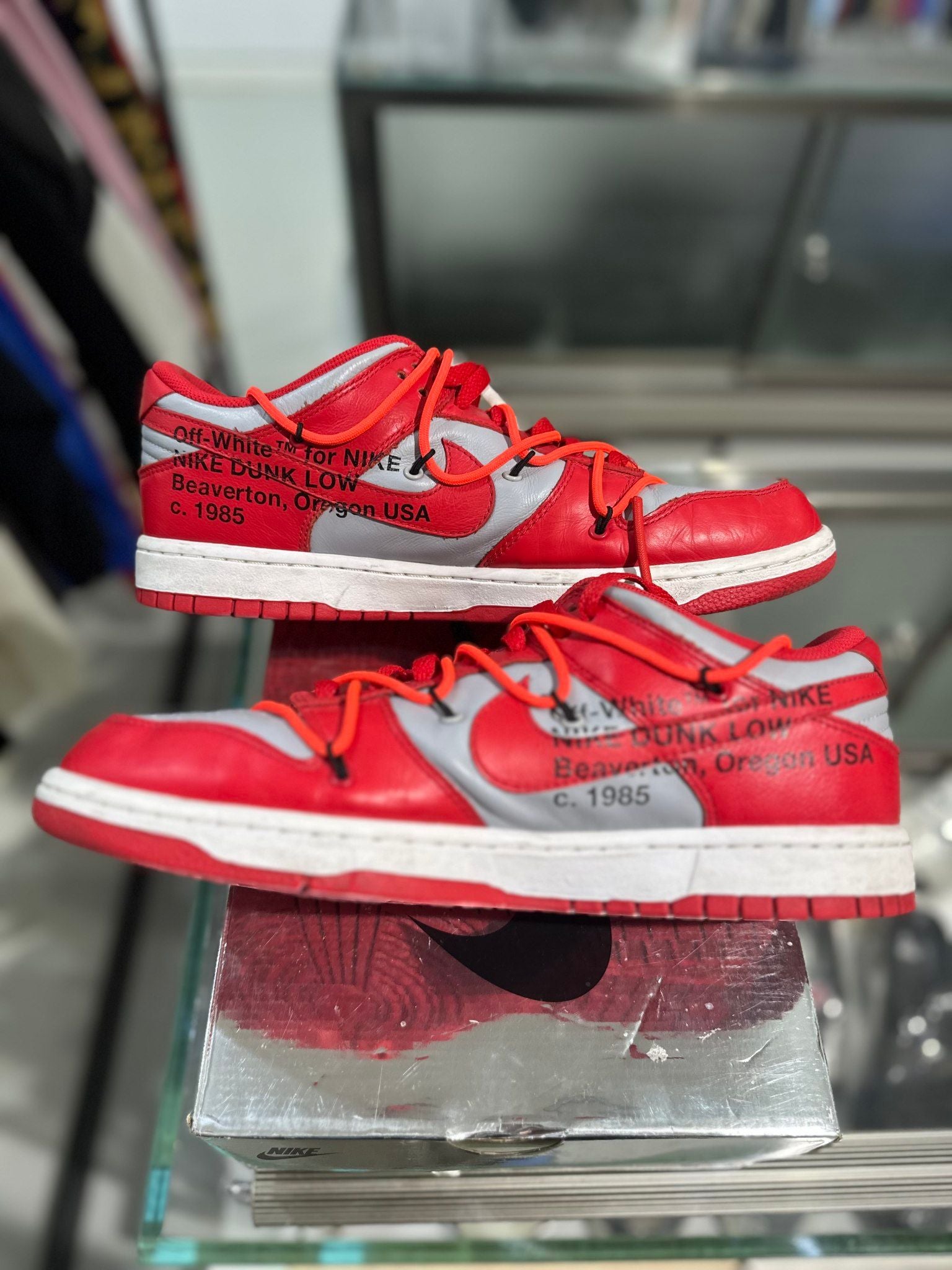 Nike Dunk Low Off-White University Red - Pre-Owned Size 11